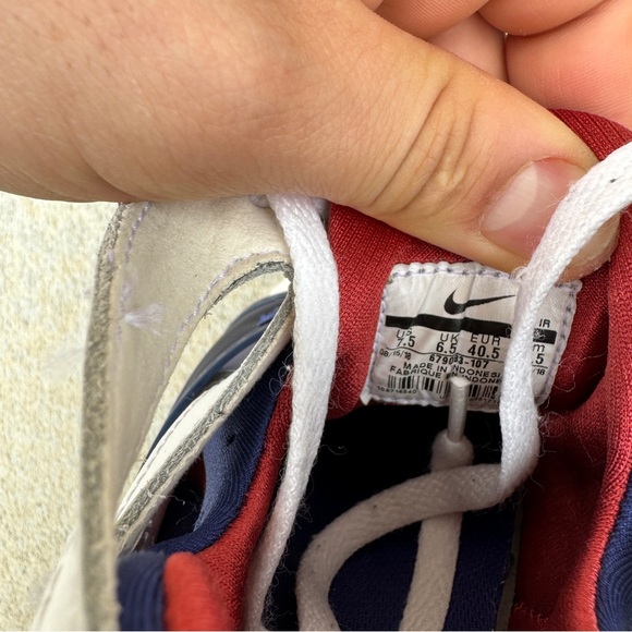 Men’s white Nike Huaraches shoes - Picture 8 of 8